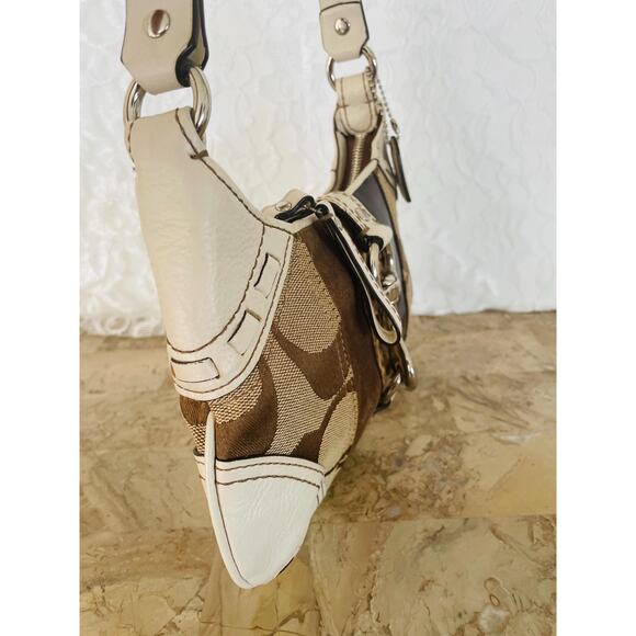 SOLD - Picture 4 of 8